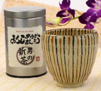 煎茶と湯呑み